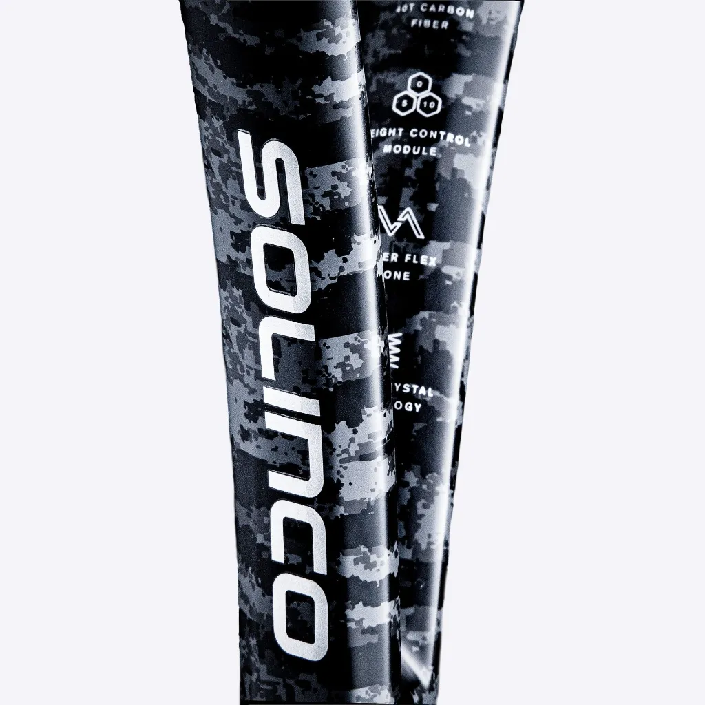 20250915_SOL_Web_Racquet_Blackout-V2_Product-page_05.webp